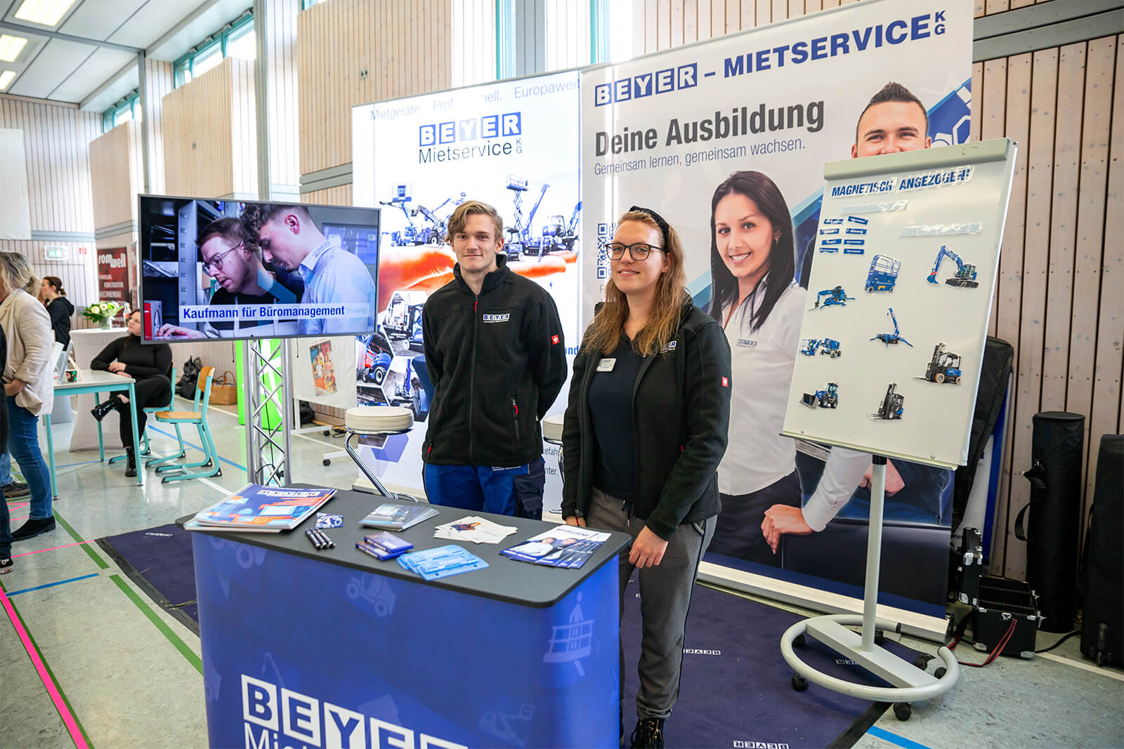 BEYER-Stand auf der AZUBI Messe in der IGS Hamm-Sieg 2025