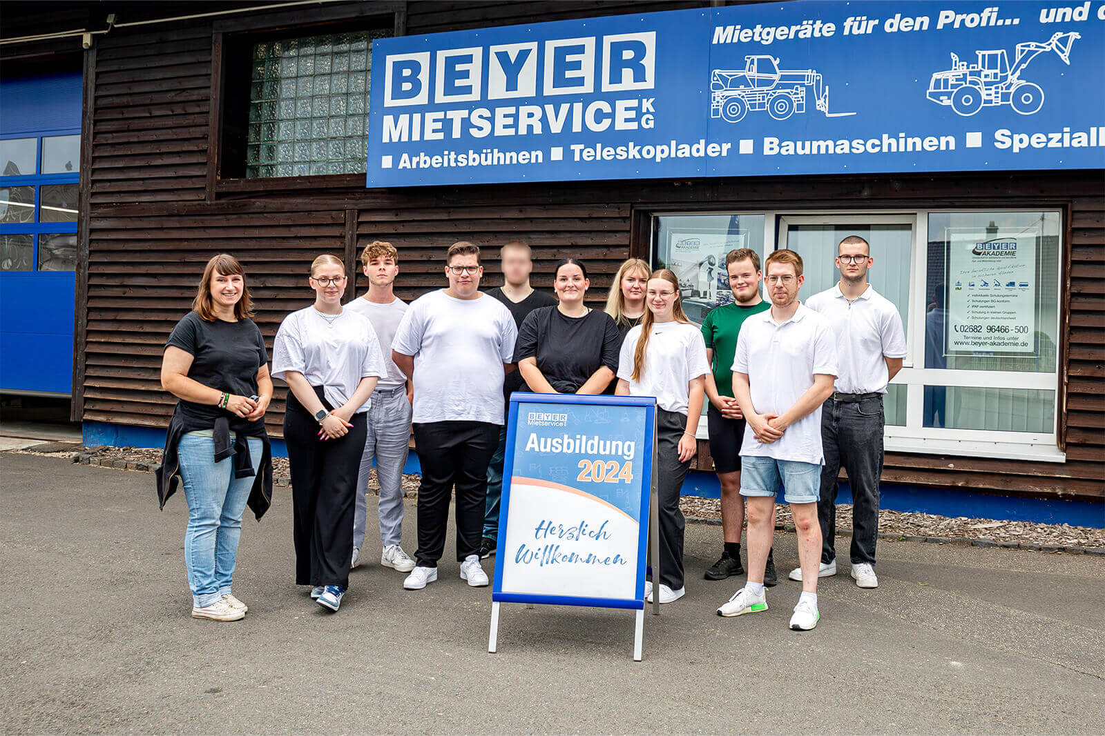 Neue BEYER Azubis bei Einführungstag am 01.08.2024